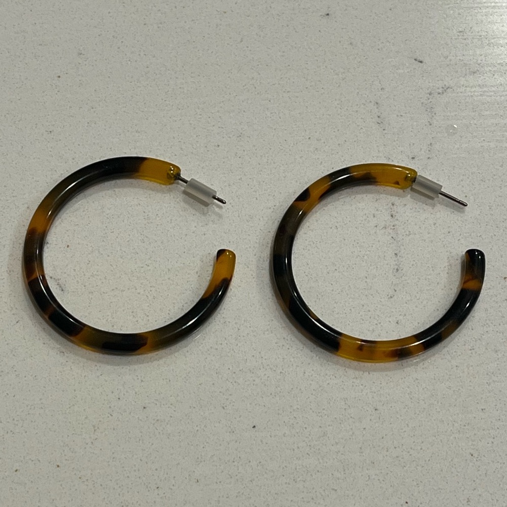 🤎 J. Crew Tortoise Hoop Earrings